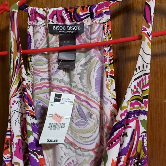 Top - Picture 2 of 2